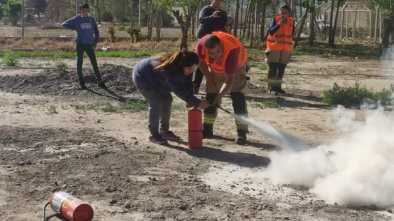 Lucha contra el fuego en Ullum