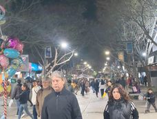 Compras de última hora en el centro sanjuanino.