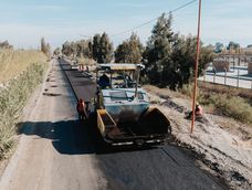 Arrancó la obra de pavimentación de Calle Divisoria, en el departamento Angaco. Arrancó la obra de pavimentación de Calle Divisoria, en el departamento Angaco.