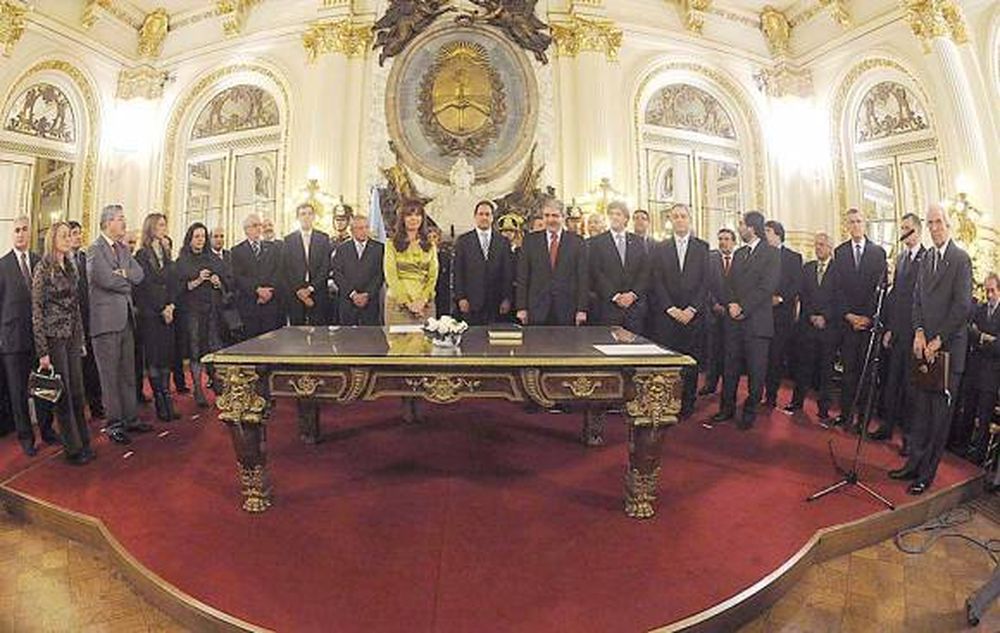 Escepticismo y esperanza de empresarios locales