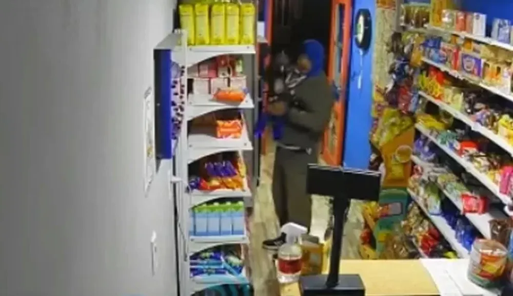 “Disculpe, es que andamos mal”: la excusa de un ladrón