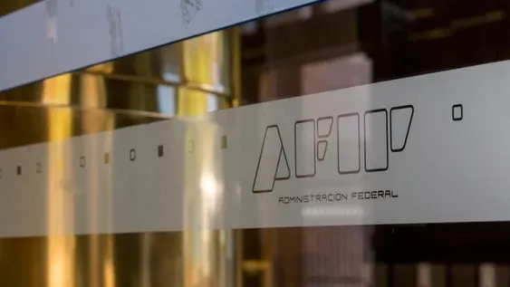 En noviembre, la recaudación creció un 33,7%