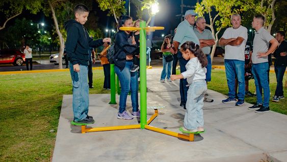 En su plan de obra de mejoras en el departamento, el municipio de Rivadavia inauguró hace un par de días la plaza del Barrio Natania XV.