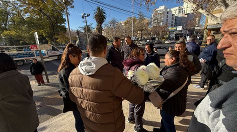 Familiares y amigos de las víctimas de la tragedia aérea. Foto: Daniel Arias
