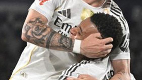 HISTÓRICO. Mastantuono entró en la gloria del Madrid.