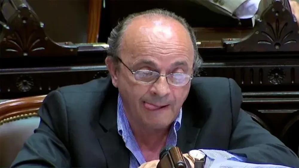 Moreau propuso recurrir a tribunales internacionales ante “el ejercicio mafioso” del Poder Judicial