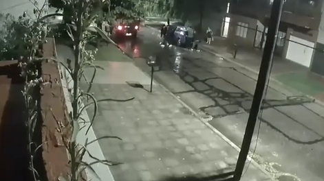 Tres ladrones casi se llevan a un nene de 6 años durante un dramático robo a una familia