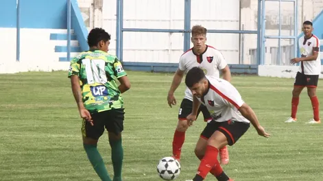 San Miguel venció a Peñaflor y Defensores de San Martín igualó con Villa Etelvina