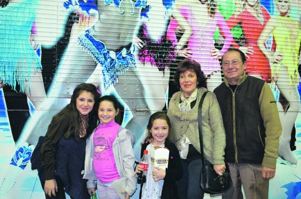 Patinaje sobre hielo en San Juan (etiquetate)