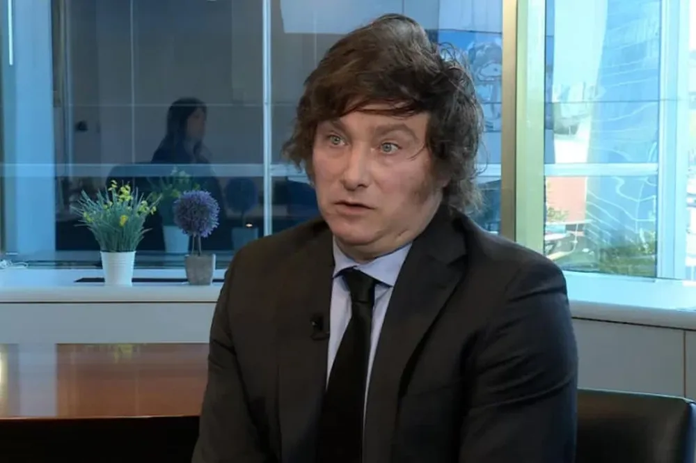 Milei “atendió” a Morales: lo trató de “tibio” y “señor feudal”