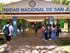 los ultimos detalles del arranque de medicina en la unsj: cantidad de inscriptos, mes de inicio y plantel docente ok