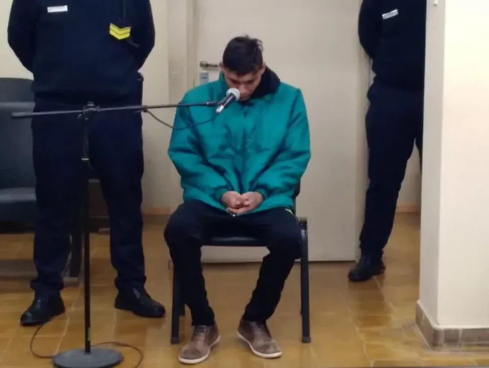 Otro llamado al 911 antes de la amenaza al Centro Cívico, el dato que complica a Castro