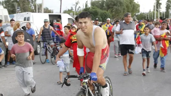 Pese a sufrir una terrible caída, Nicolás Naranjo se quedó otra vez con el Giro del Sol