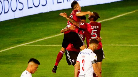 River derrotó a Huracán a domicilio y extendió su buen momento