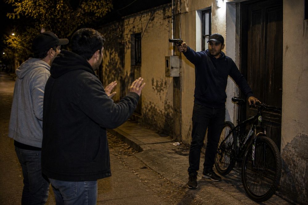 Un hombre intentó recuperar su bicicleta y terminó baleado en Marquesado, Rivadavia. Imagen creada con IA.&nbsp;