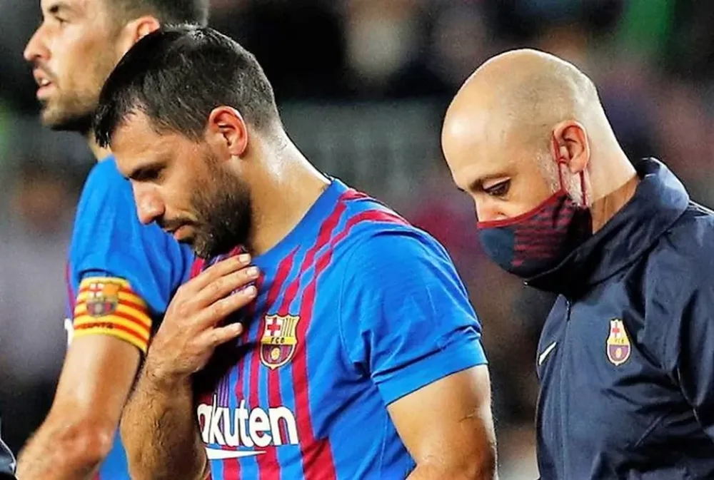 Sergio Agüero sigue internado en observación