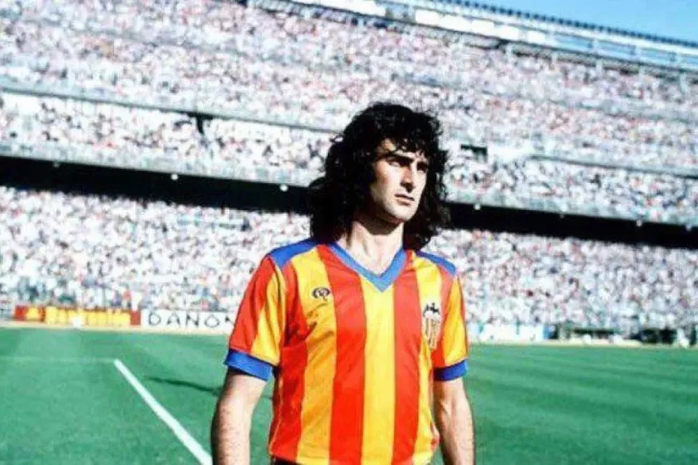 Kempes, elegido como el máximo ídolo en la historia de Valencia