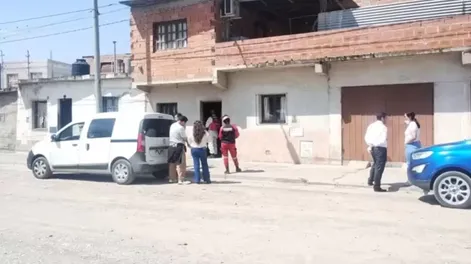 Macabro parricidio: mató a su madre, convivió con el cuerpo por días y se arrojó al vacío desde un puente