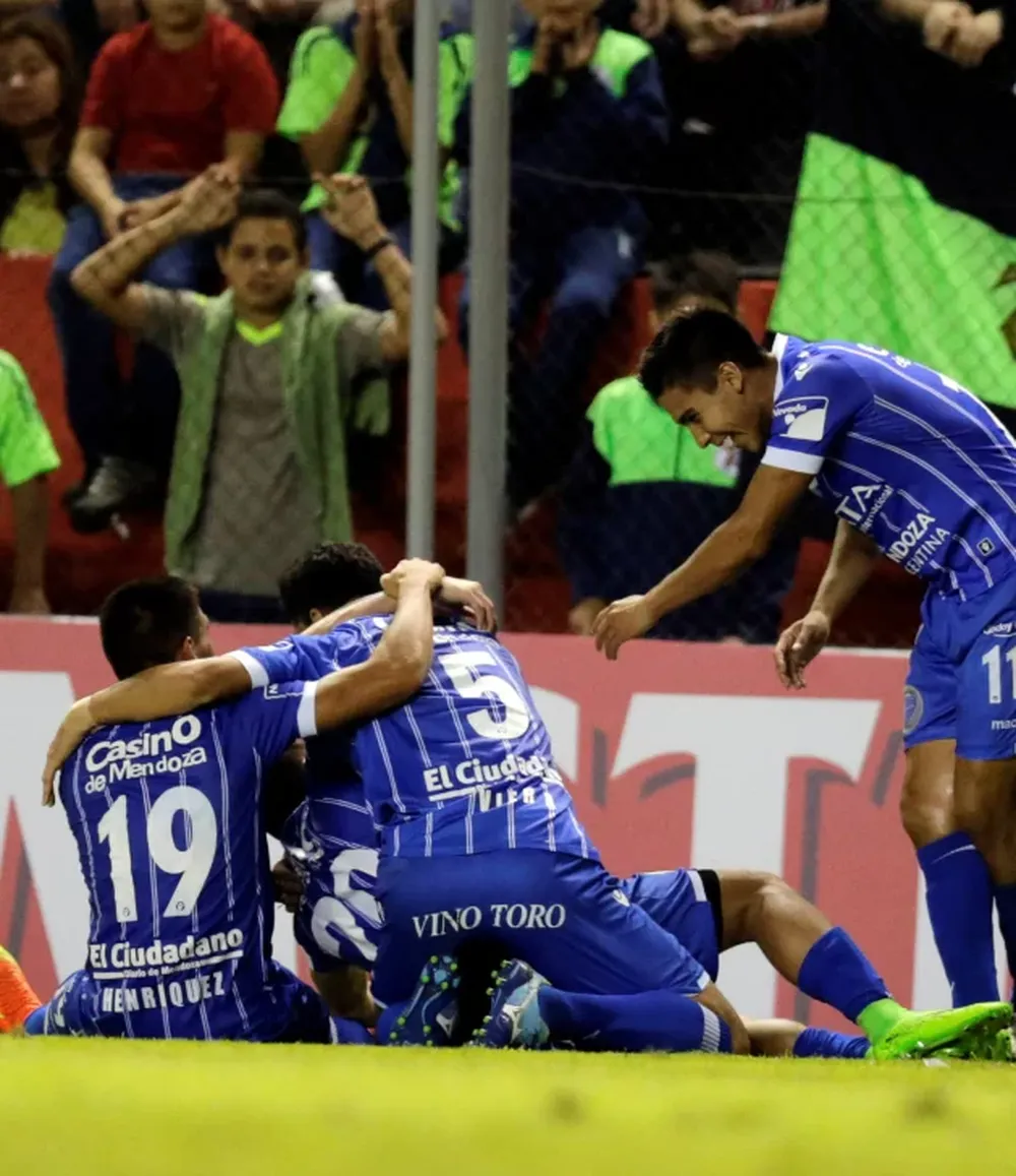 El Tomba ganó y es líder