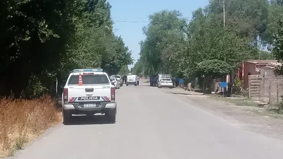 Encontraron sin vida a una mujer: su cuerpo tiene al menos una puñalada