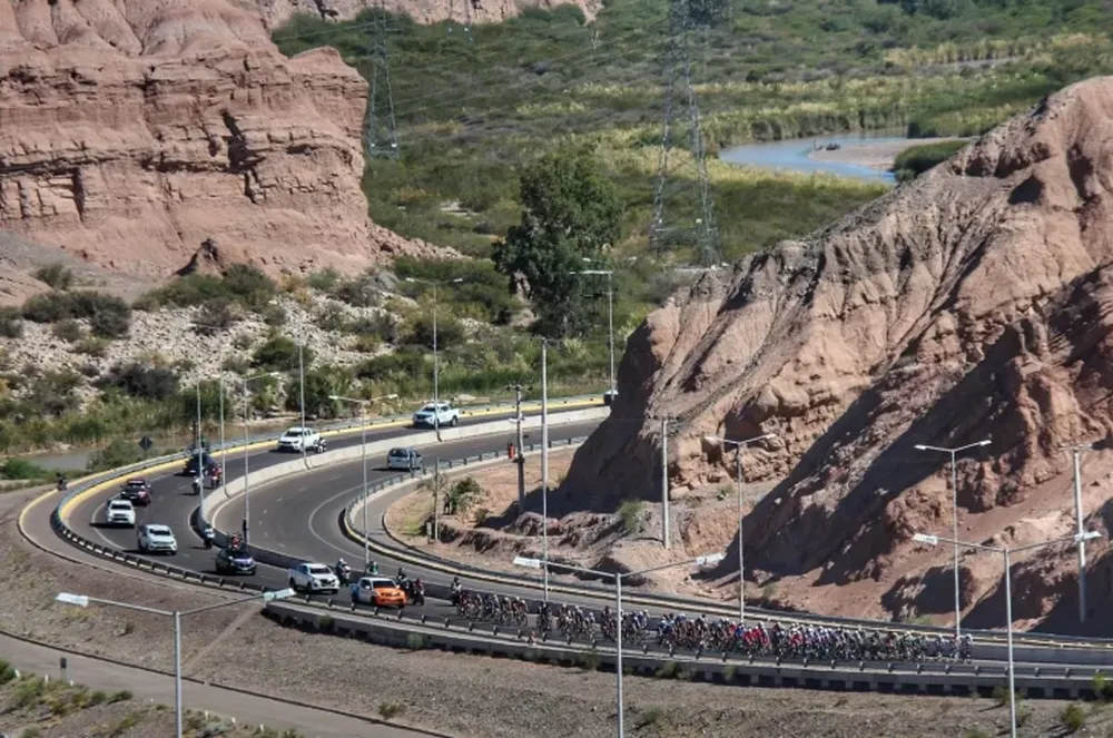El Oeste sanjuanino y el paredón del dique colmado fueron epicentro de la pasión: las mejores fotos
