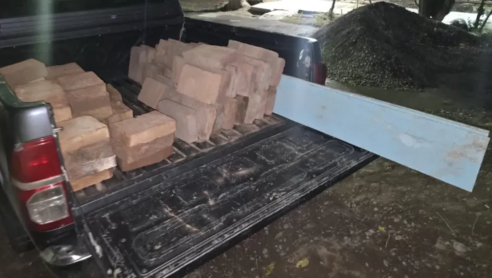 Tras varios allanamientos recuperaron materiales de construcción robados y otros objetos con pedido de secuestro