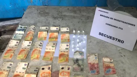 Detienen a una joven de 21 años tras hallar cocaína en su vivienda en Villa Primero de Mayo