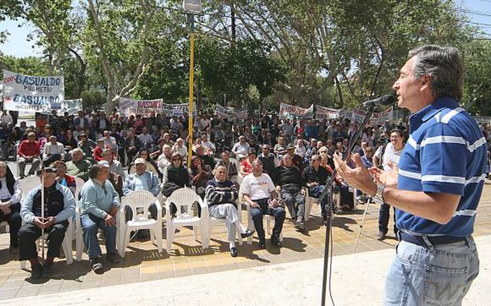 De José Luis a César: “no hay que hacer demagogia”