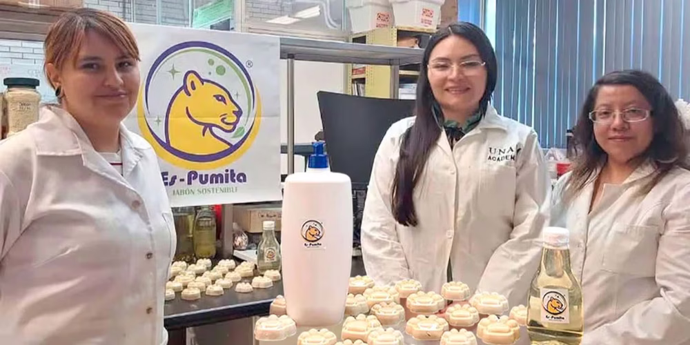 Estudiantes de Ingeniería Química de la FES Zaragoza de la UNAM.