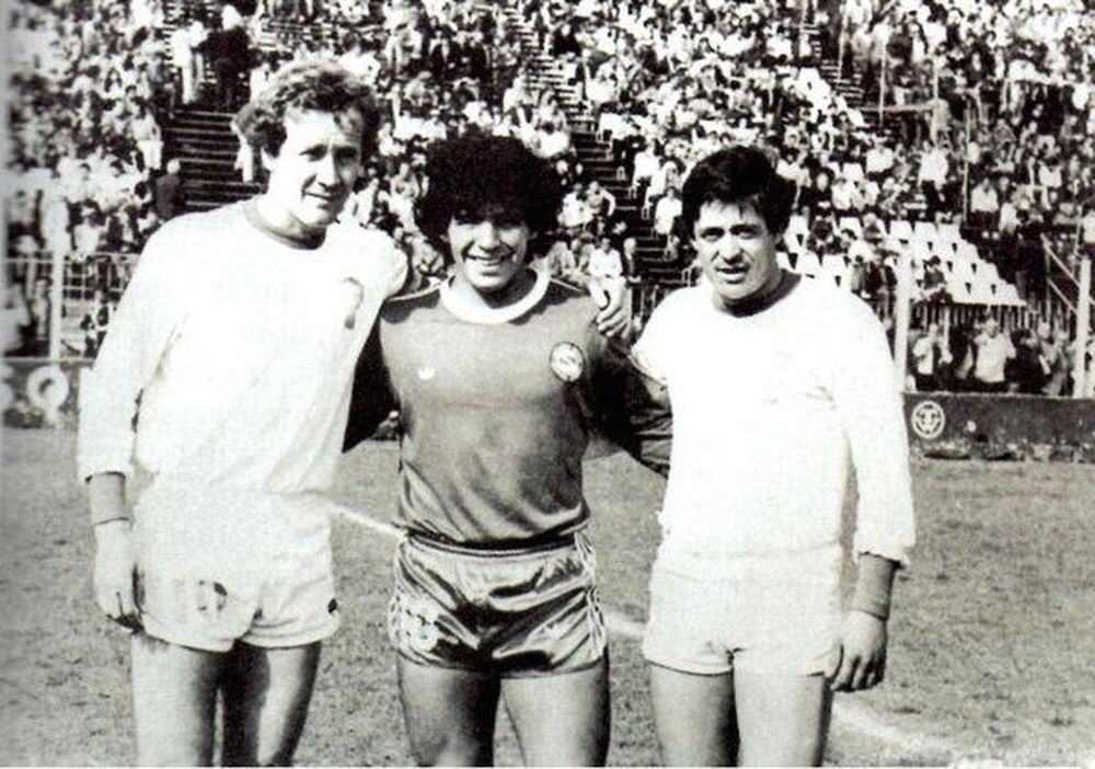 Maradona: “Descansá en paz, Loco”