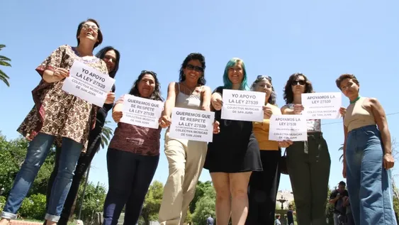 Ellas cantan victoria