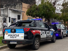 mataron a un miembro de la barrabrava de colon de santa fe: circulaba en su auto cuando recibio un disparo en el torax