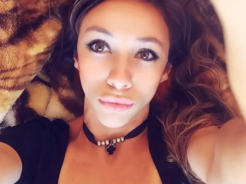 La sanjuanina que te saluda por 70 dólares y cobra mucho más que Romina Malaspina
