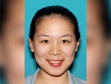 Detuvieron en Estados Unidos a una mujer acusada de espiar al hijo del presidente de Taiwán para China. Detuvieron en Estados Unidos a una mujer acusada de espiar al hijo del presidente de Taiwán para China.