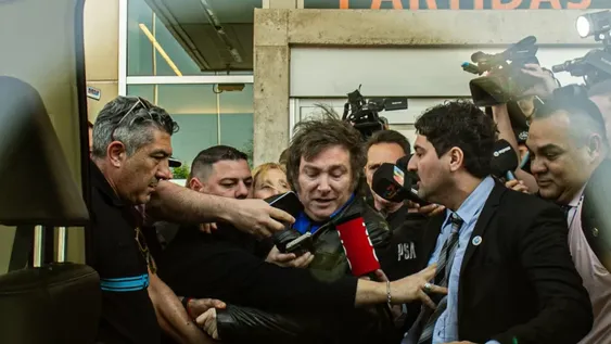 Los candidatos tendrán hoy su primer cara a cara en el debate