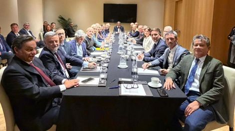 san juan planteo su posicion sobre mineria y glaciares ante gobernadores y ceos en canada