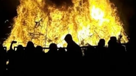 Creencias sobre la noche de San Juan: los ritos para atraer buena suerte y pedir deseos