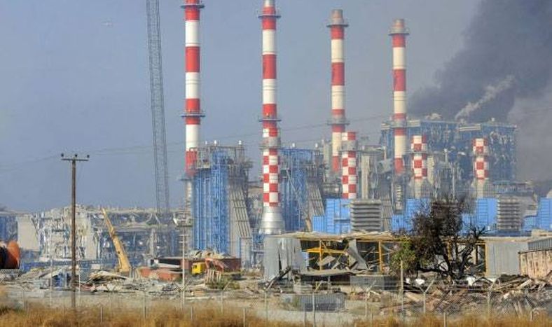 Irán: al menos 15 muertos por explosión en una base militar