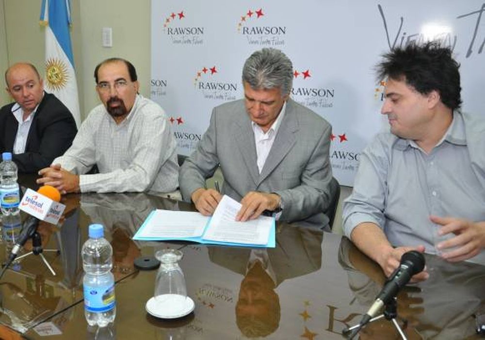 Planean que el teatro rawsino  abra en 2013