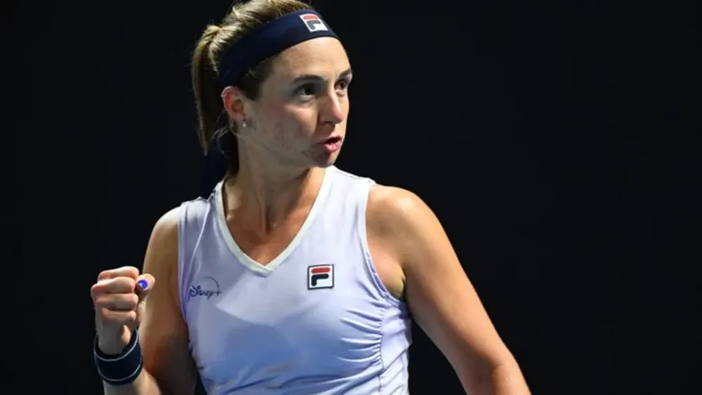 Nadia Podoroska lo hizo de nuevo: bajó a una Top Ten y avanza