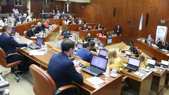 Una sesión con chicanas, rencores, especulaciones y un horizonte conflictivo