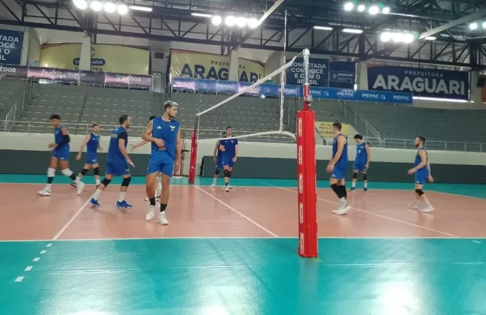 UPCN entrenó en la cancha donde debutará este miércoles en el Sudamericano