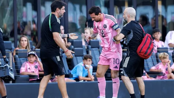 APENAS sintió el pinchazo Leo, pidió el cambio el pasado sábado.