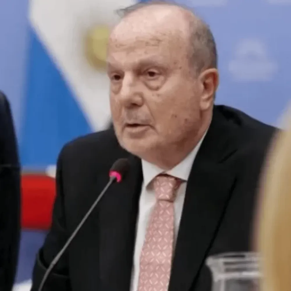 Oficializaron la renuncia de Guillermo Ferraro como ministro de Infraestructura
