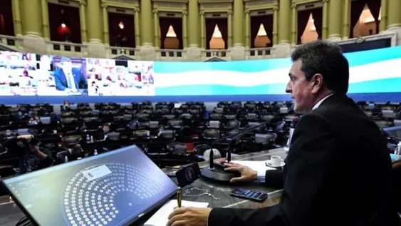 Crecen roces con opositores por sesión de mañana en Diputados