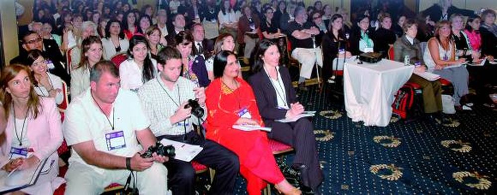 Acento en la educación para el tercer foro de mujeres mineras