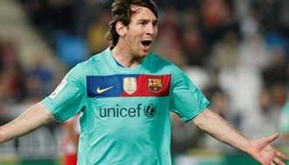 Messi anotó tres tantos en una goleada del Barcelona