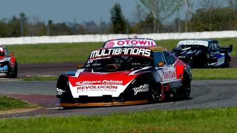 Tobías Martínez ganó en La Plata y quedó muy cerca de la punta