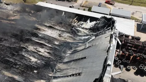 Buscarán determinar hacía donde drenó el agua usada para apagar el fuego en los galpones que se incendiaron.