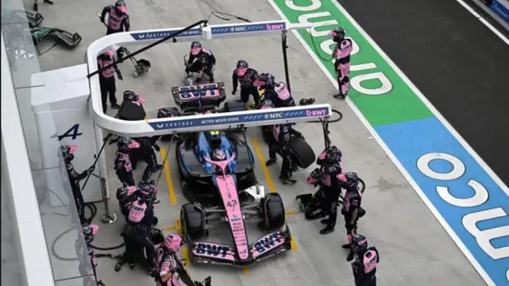 Mi Dios se escuchó que Colapinto dijo por radio, en una queja por el tiempo perdido para cambiar los neumáticos de su Alpine.